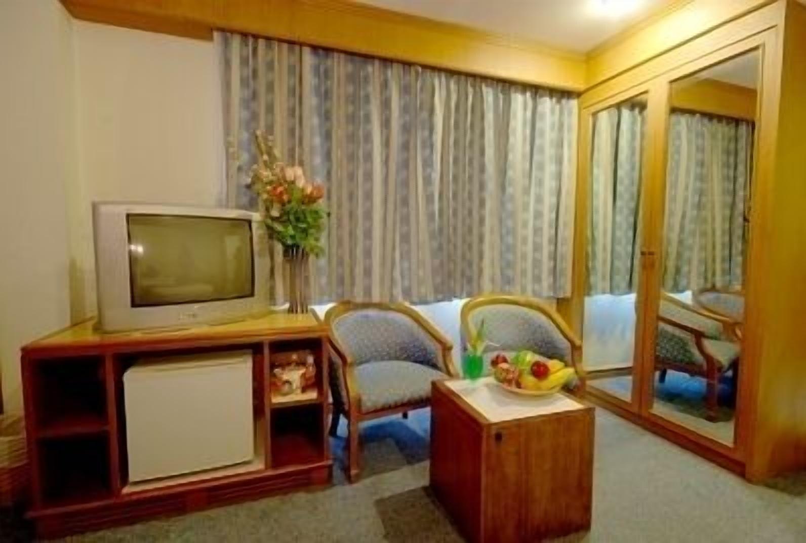 Silom Avenue 3* בנגקוק