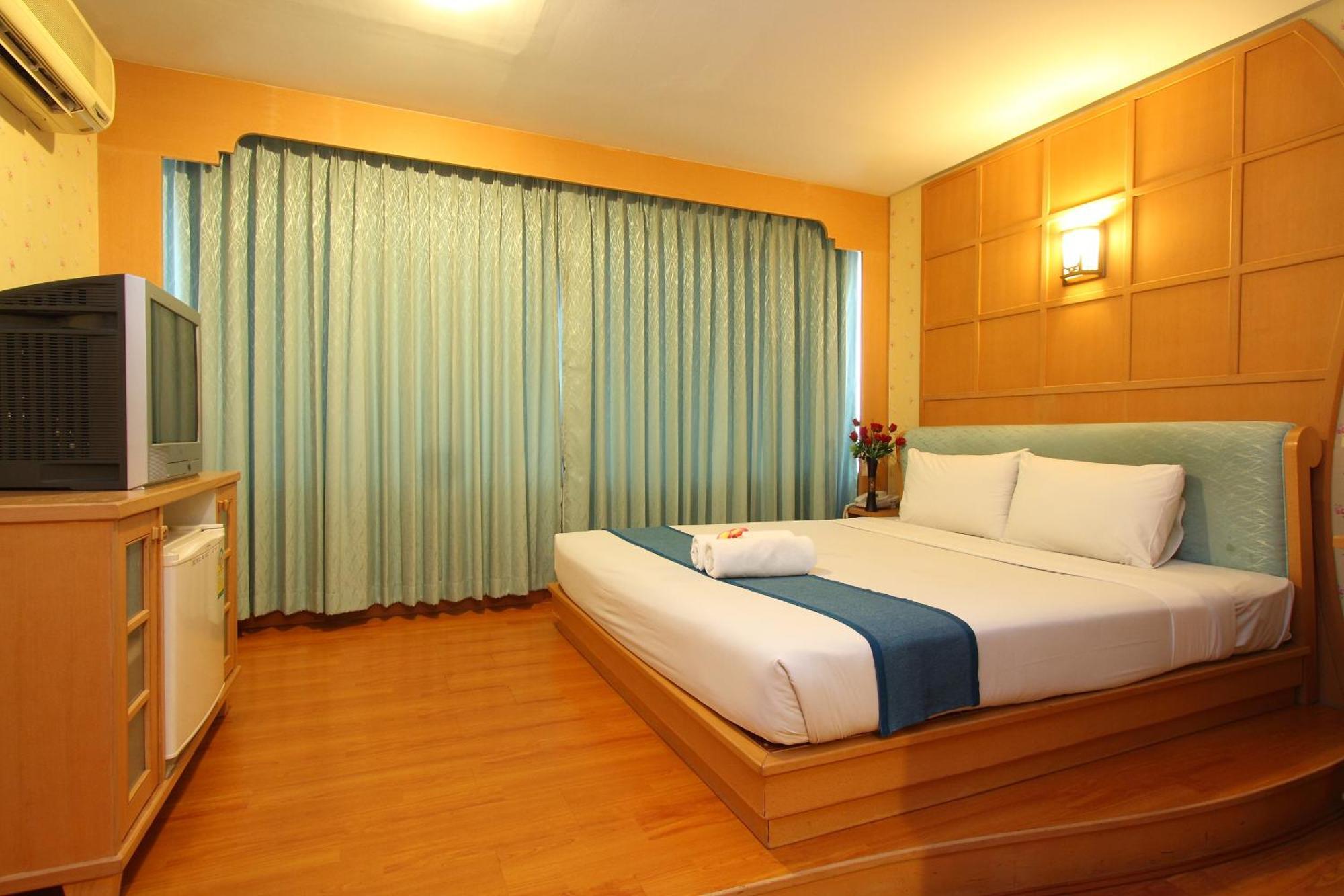 מלון Silom Avenue 3*